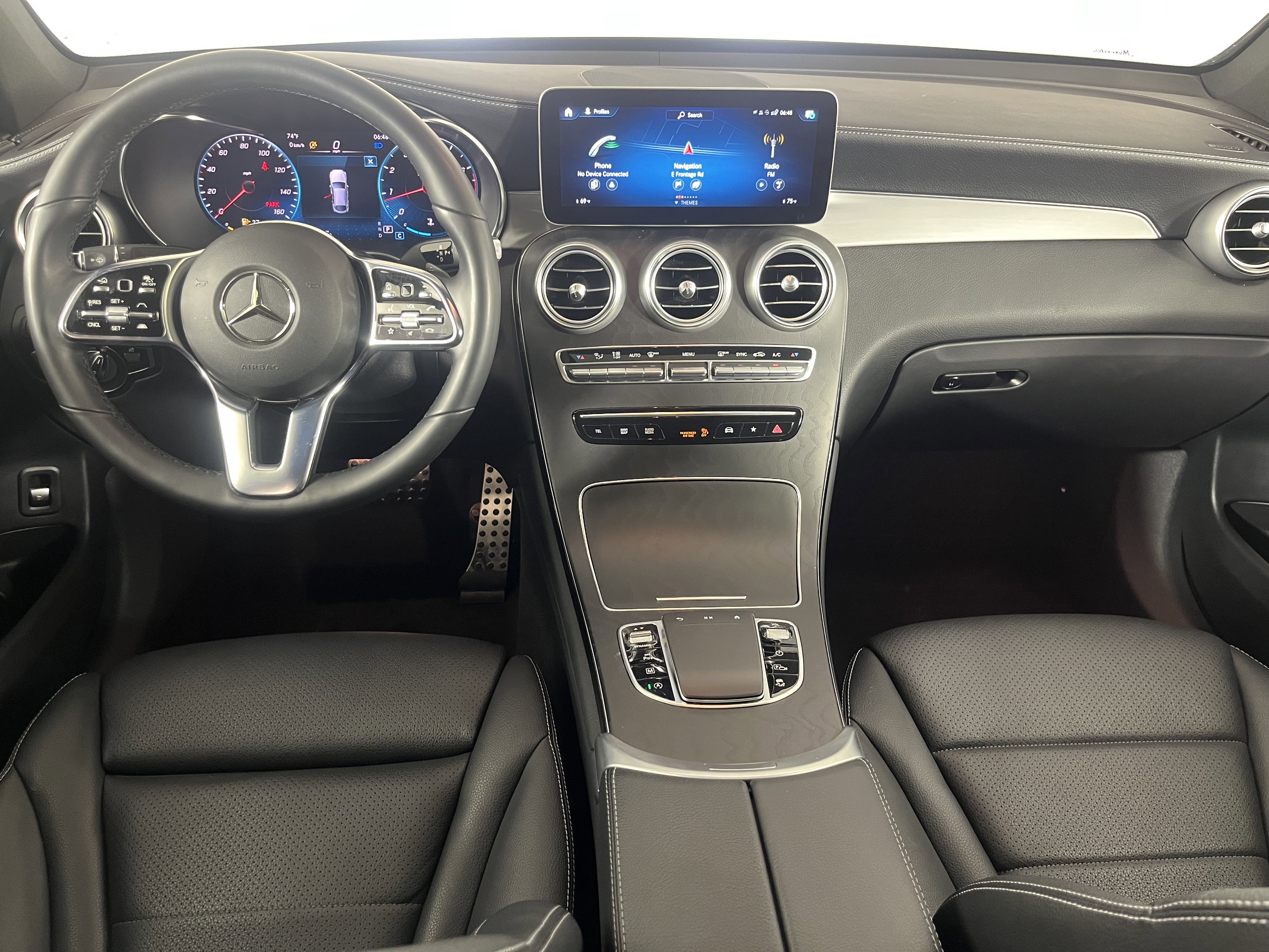 Used 2023 Mercedes-Benz GLC 300 4MATIC Coupe image 10