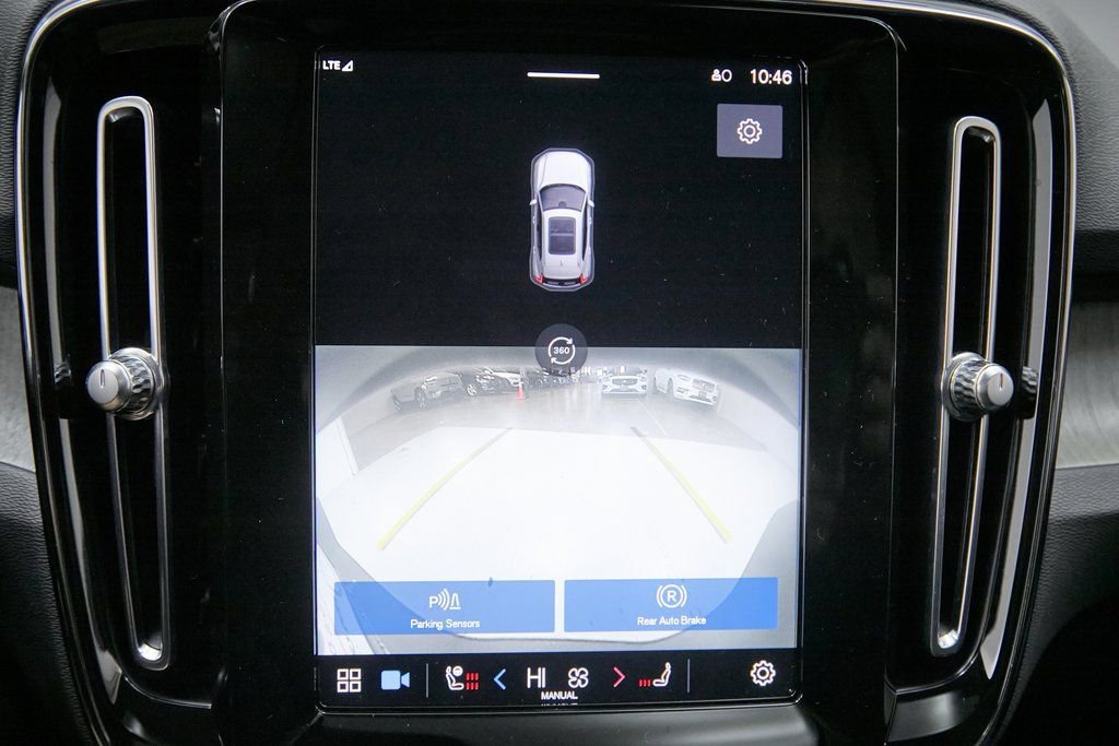 Used 2023 Volvo XC40 B5 Ultimate w/ Protection Package Premier image 33