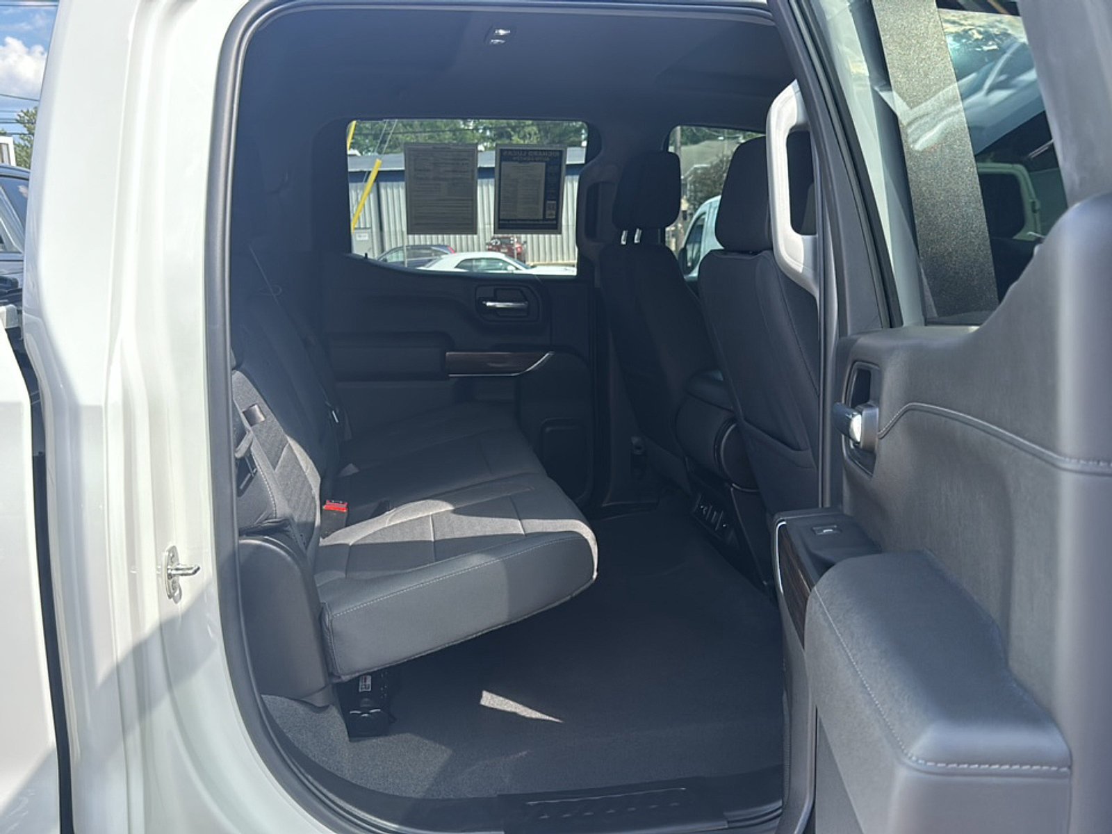 Used 2021 Chevrolet Silverado 1500 RST w/ Bed Protection Package AWD/4WD image 19