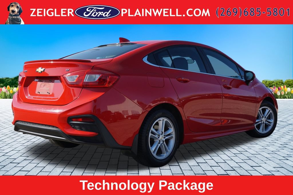 Used 2016 Chevrolet Cruze LT w/ Sun And Sound Package FWD image 5