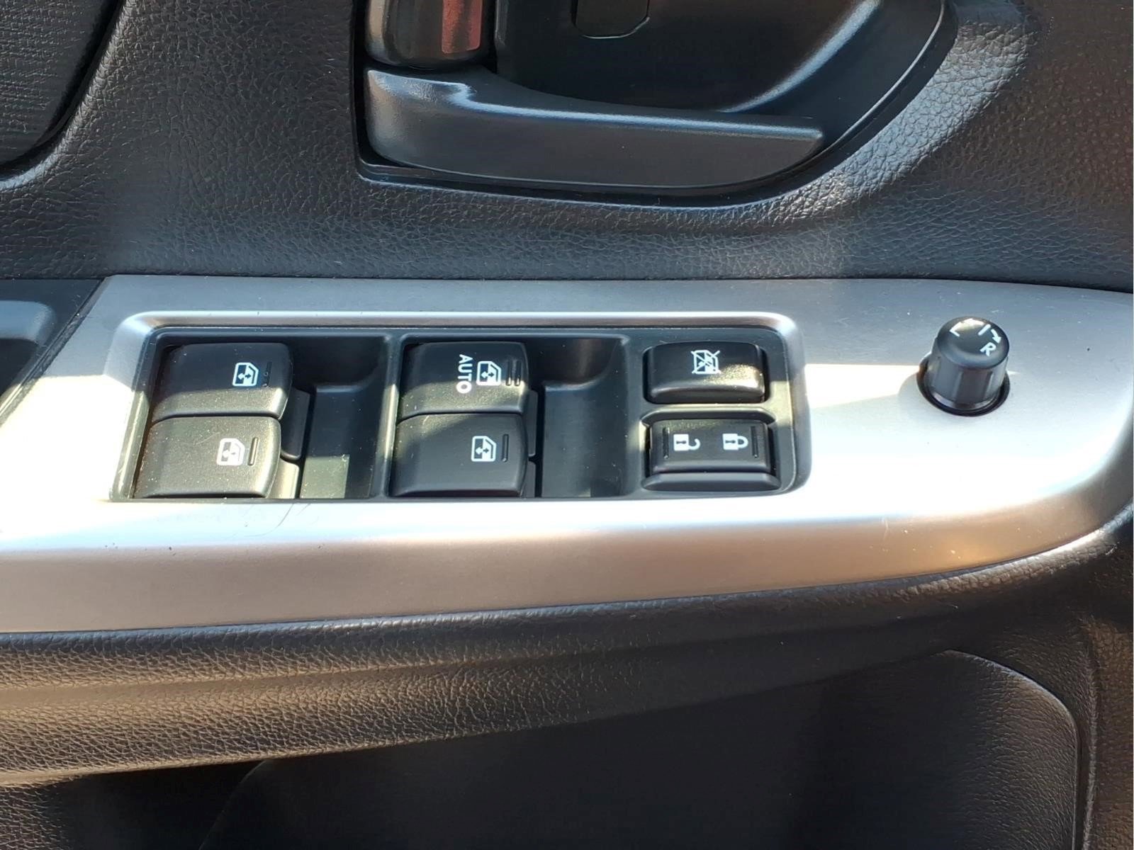 Used 2015 Subaru Impreza 2.0i AWD/4WD image 22