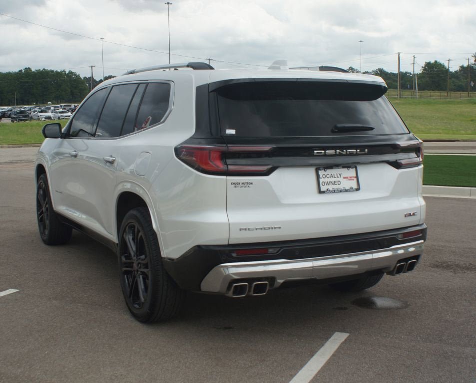 Used 2025 GMC Acadia Denali w/ LPO, Floor Liner Package FWD image 18