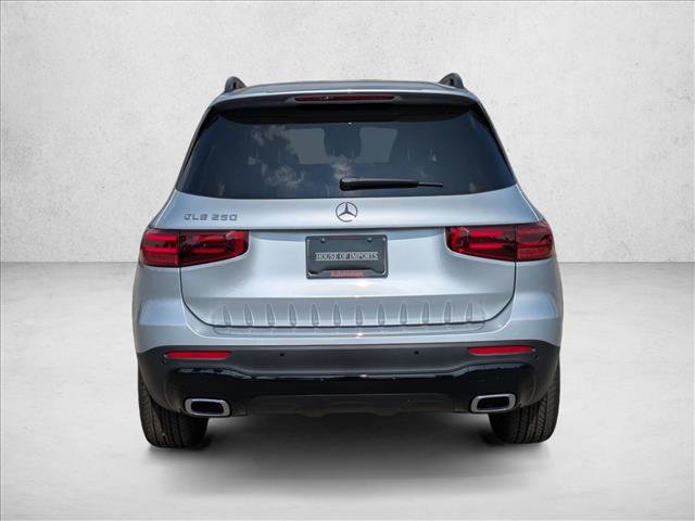 New 2026 Mercedes-Benz GLB 250 image 8