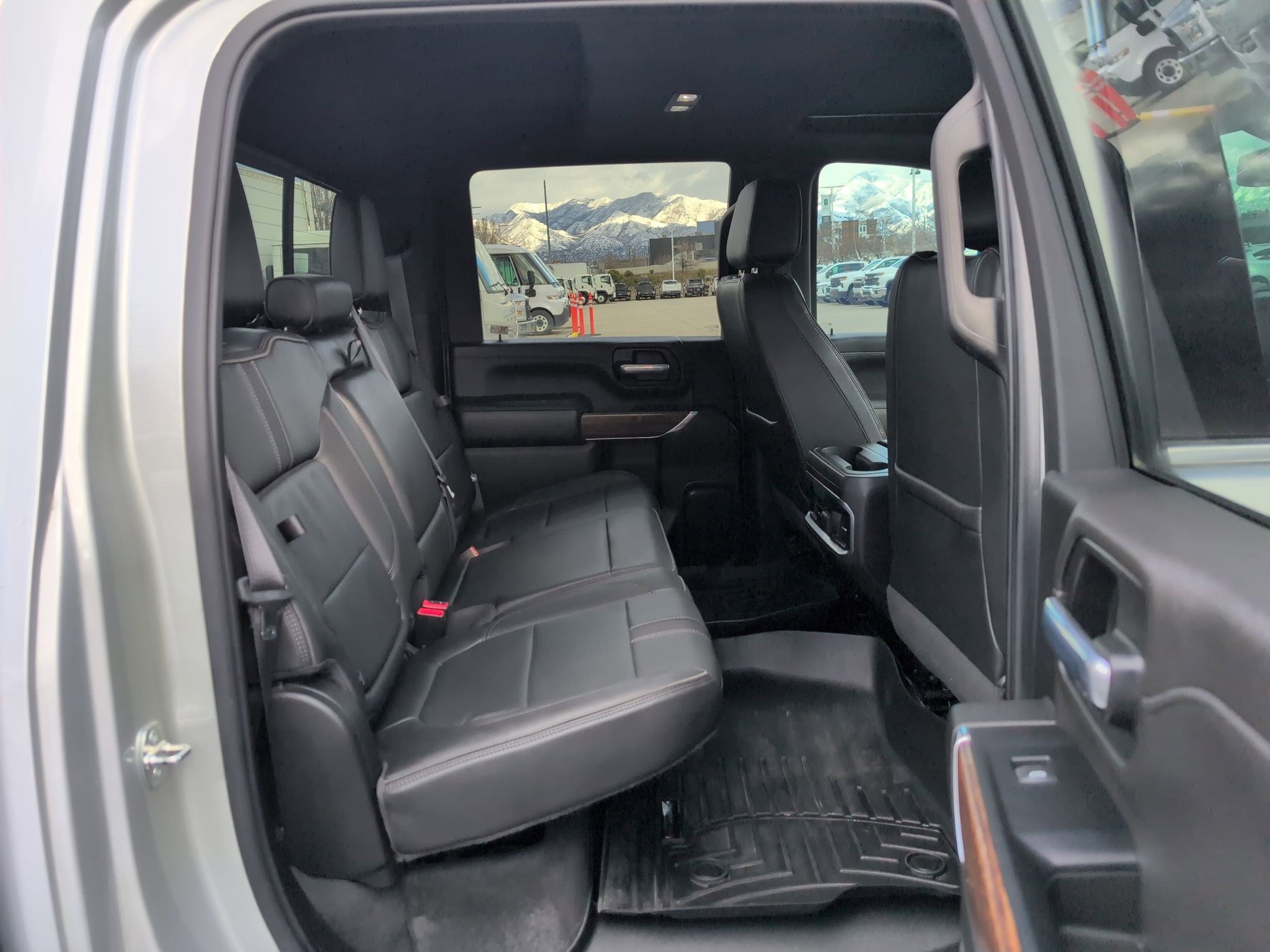 Certified 2022 Chevrolet Silverado 3500 High Country w/ Safety Package II image 27