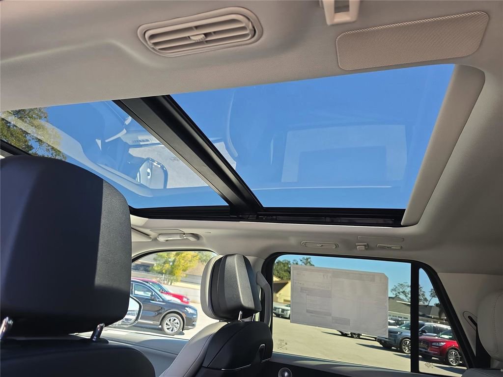 New 2026 Lincoln Navigator L Reserve image 29