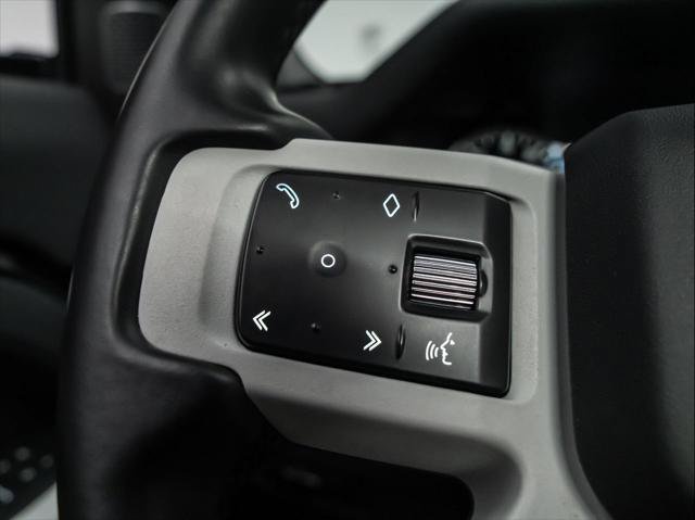 Used 2023 Land Rover Defender 110 SE AWD/4WD image 18