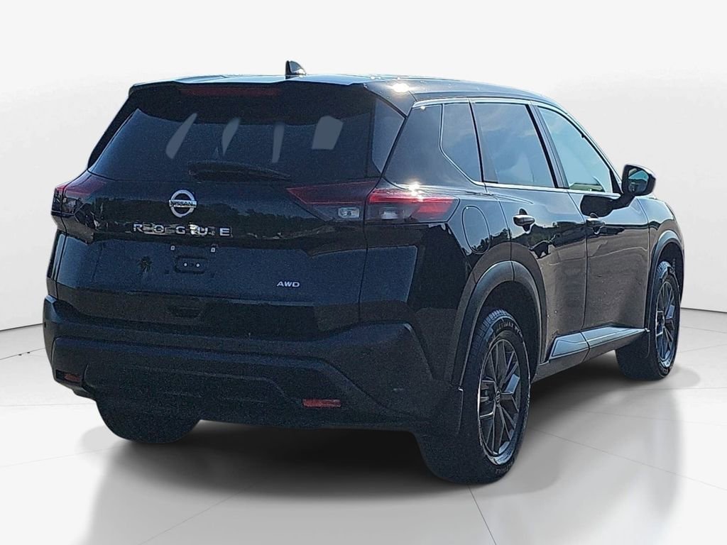 Used 2021 Nissan Rogue S image 5