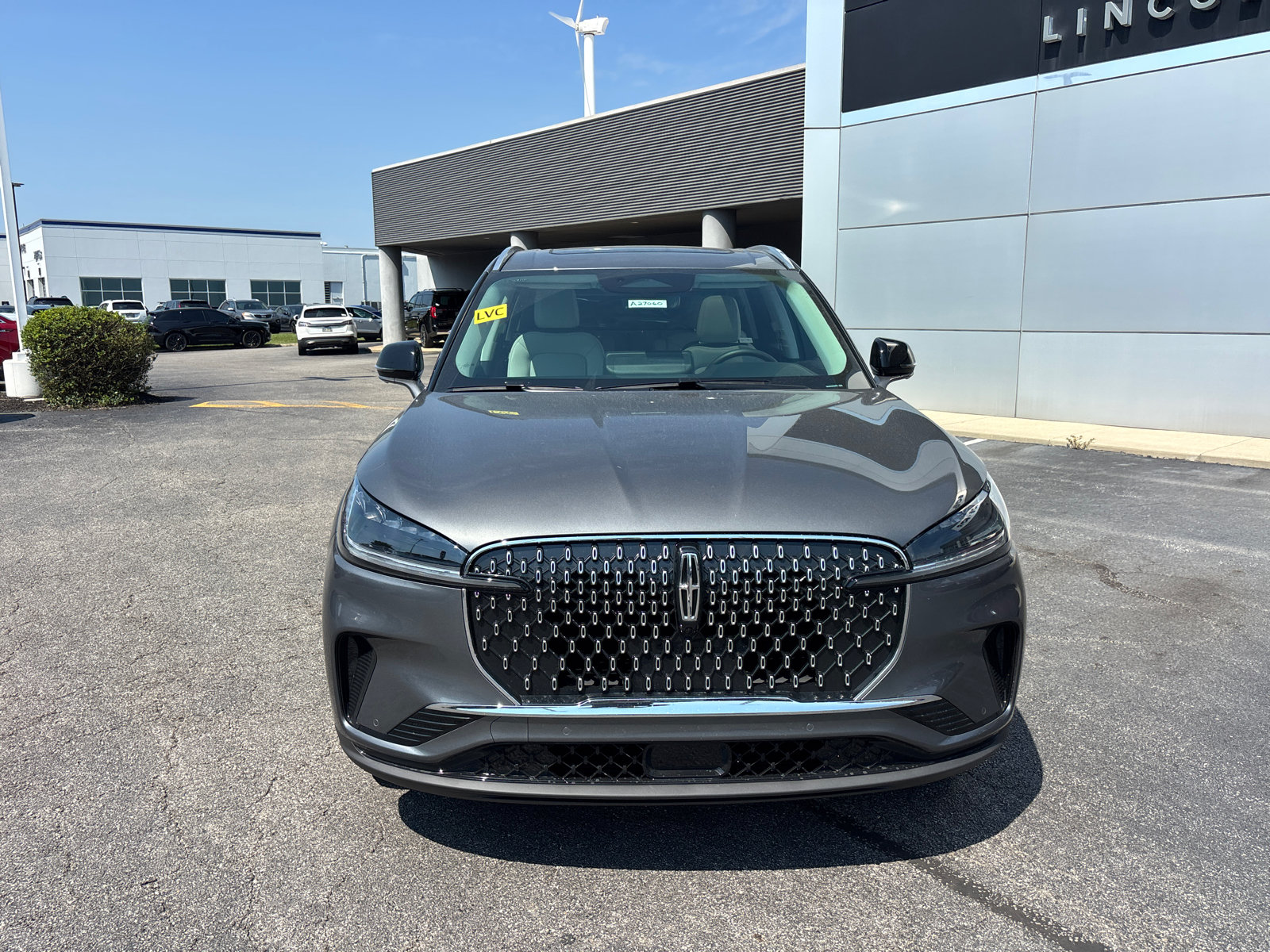 New 2027 Lincoln Aviator AWD image 2