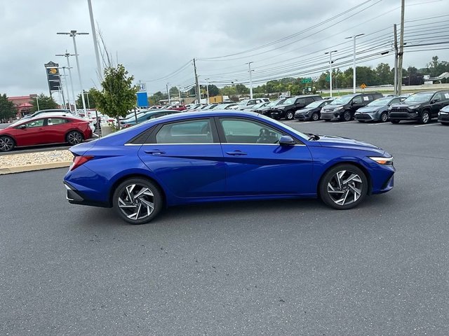 Used 2024 Hyundai Elantra Limited FWD image 6