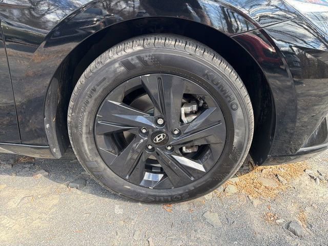 Certified 2023 Hyundai Elantra SEL image 8