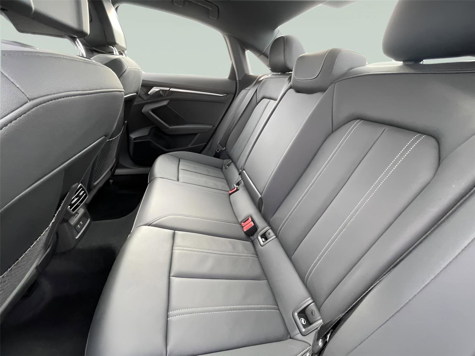 Used 2023 Audi A3 2.0T Premium image 17