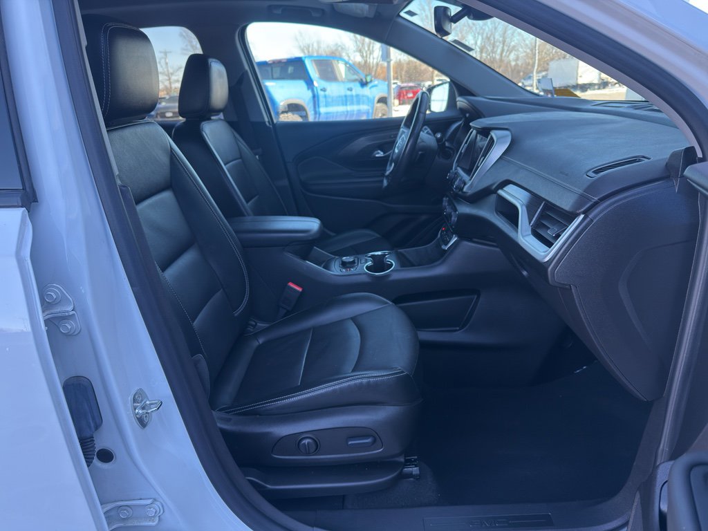 Certified 2022 GMC Terrain SLT w/ Tech Package AWD/4WD image 45