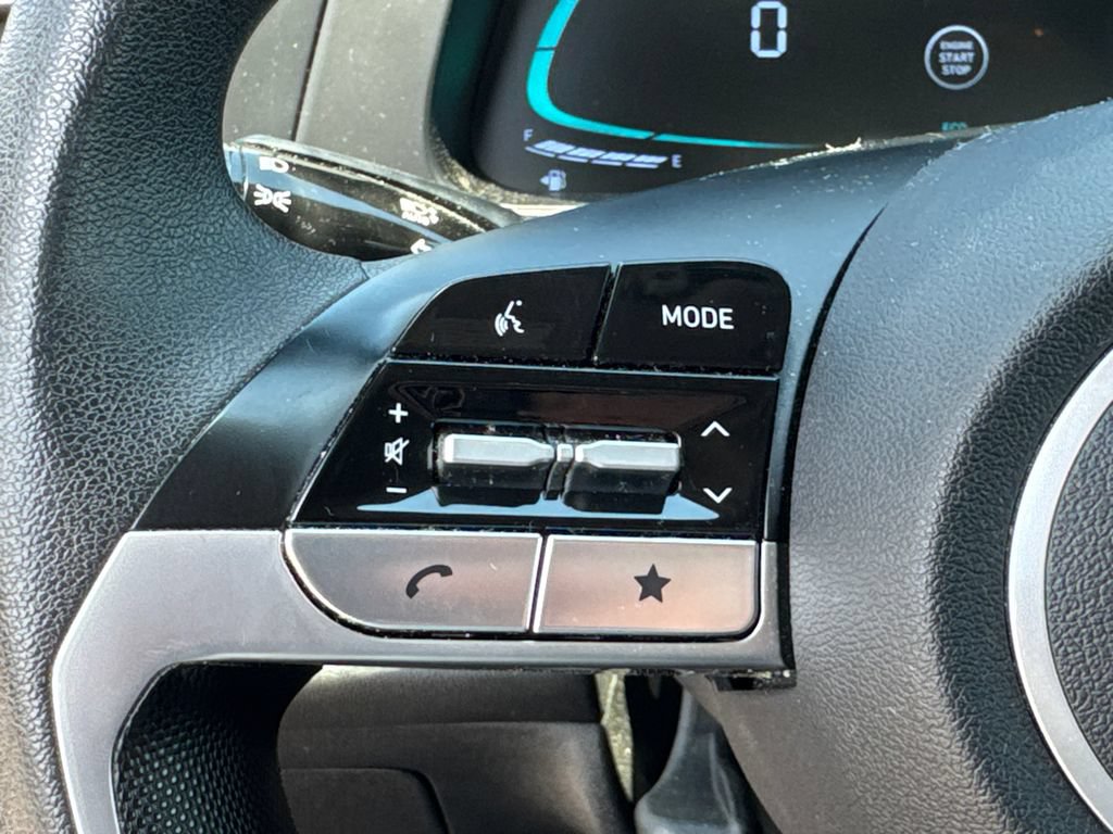 Certified 2025 Hyundai Elantra Hybrid FWD image 23