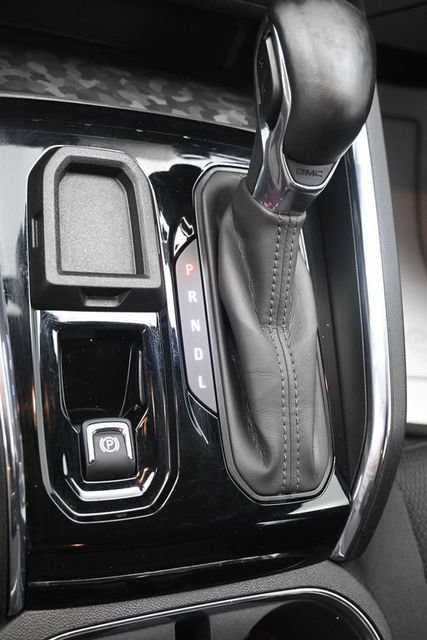 Used 2024 GMC Canyon Elevation w/ Convenience Package RWD image 12
