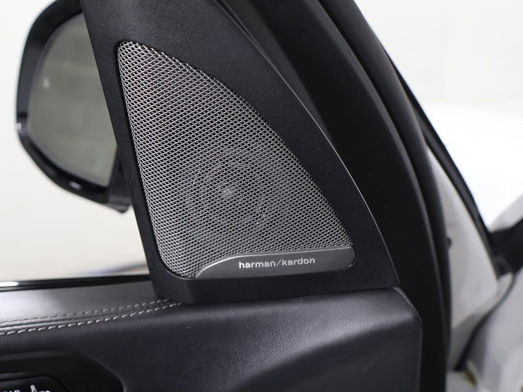 Used 2024 BMW X7 xDrive40i w/ Executive Package image 44