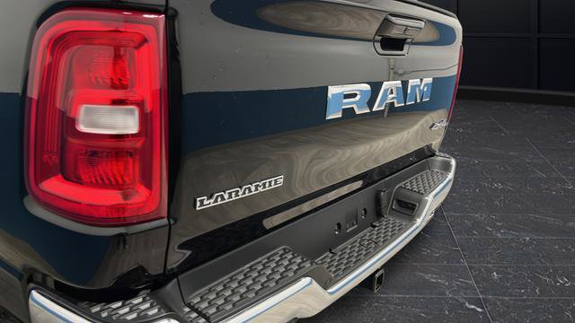 New 2026 RAM 1500 Laramie w/ Chrome Appearance Group AWD/4WD image 39