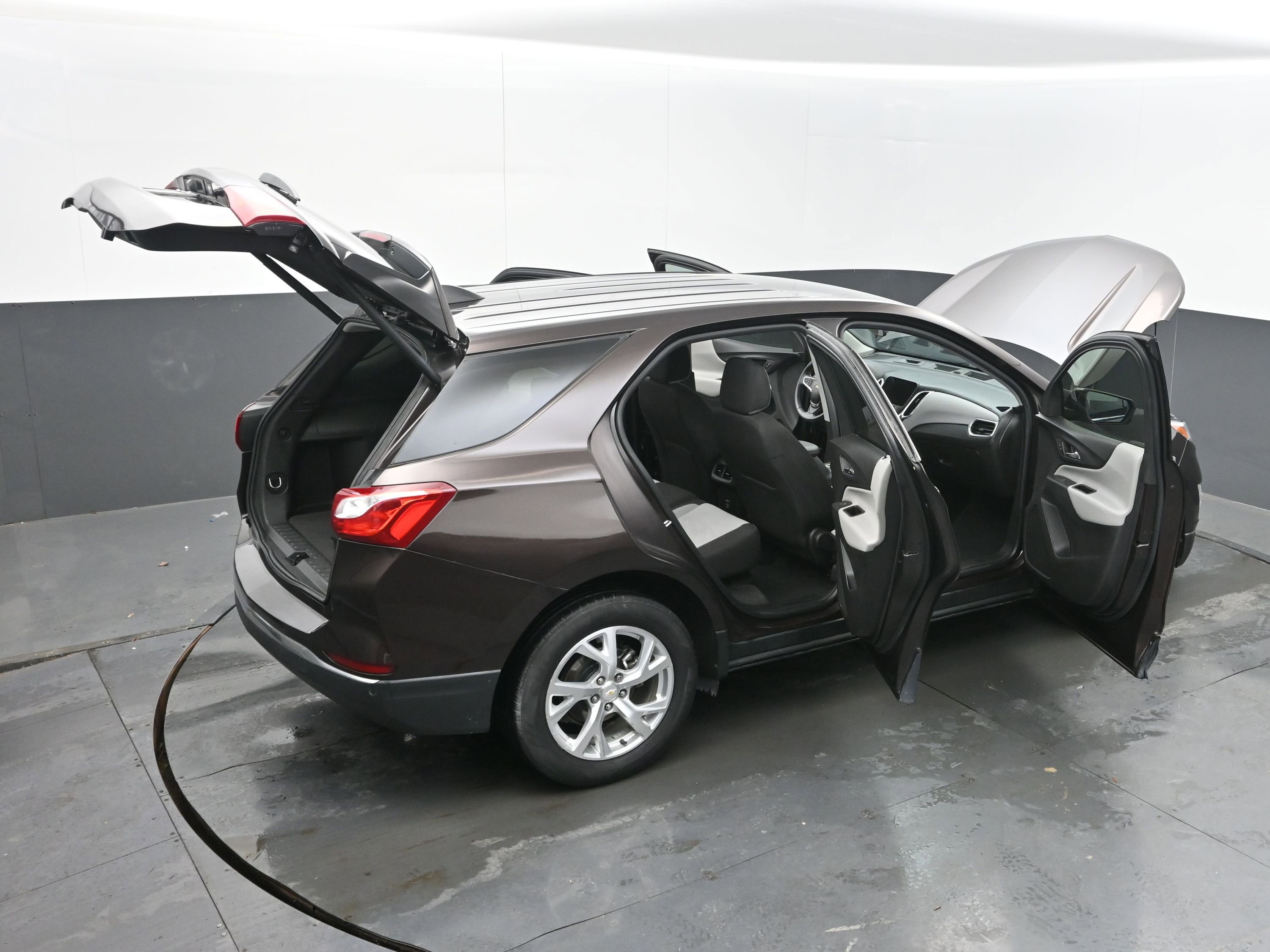 Used 2020 Chevrolet Equinox LT image 43