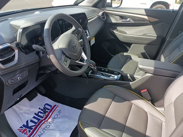 Used 2025 Chevrolet TrailBlazer ACTIV w/ Convenience Package AWD/4WD image 12
