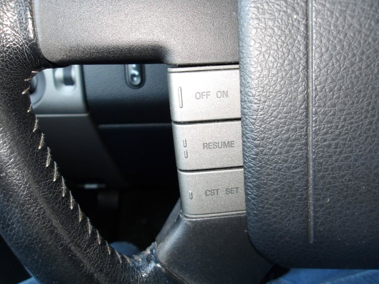 Used 2006 Lincoln Mark LT 4x4 image 16