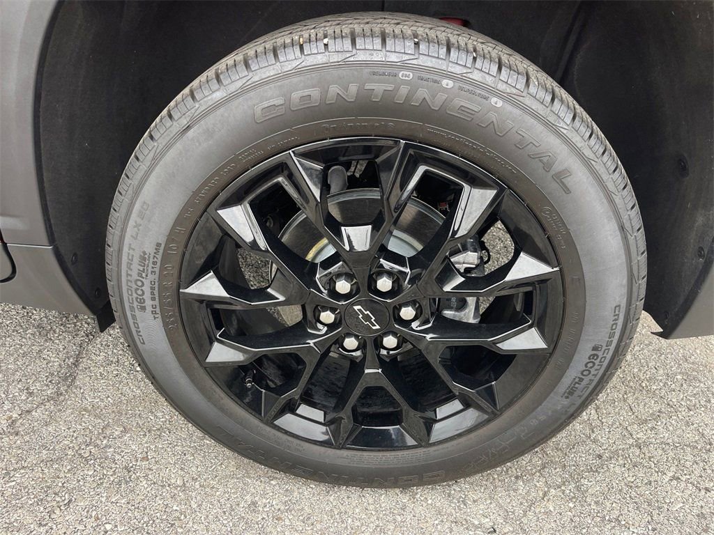 New 2025 Chevrolet Traverse LT w/ Midnight/Sport Edition image 25