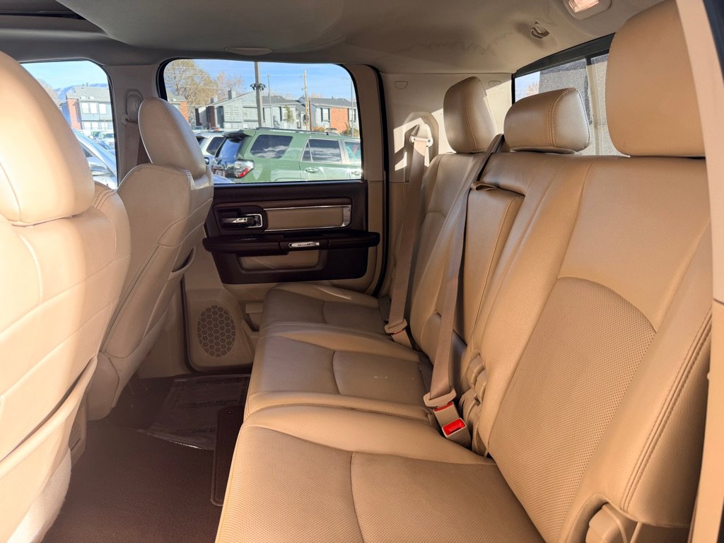 Used 2016 RAM 2500 Laramie w/ Convenience Group image 16