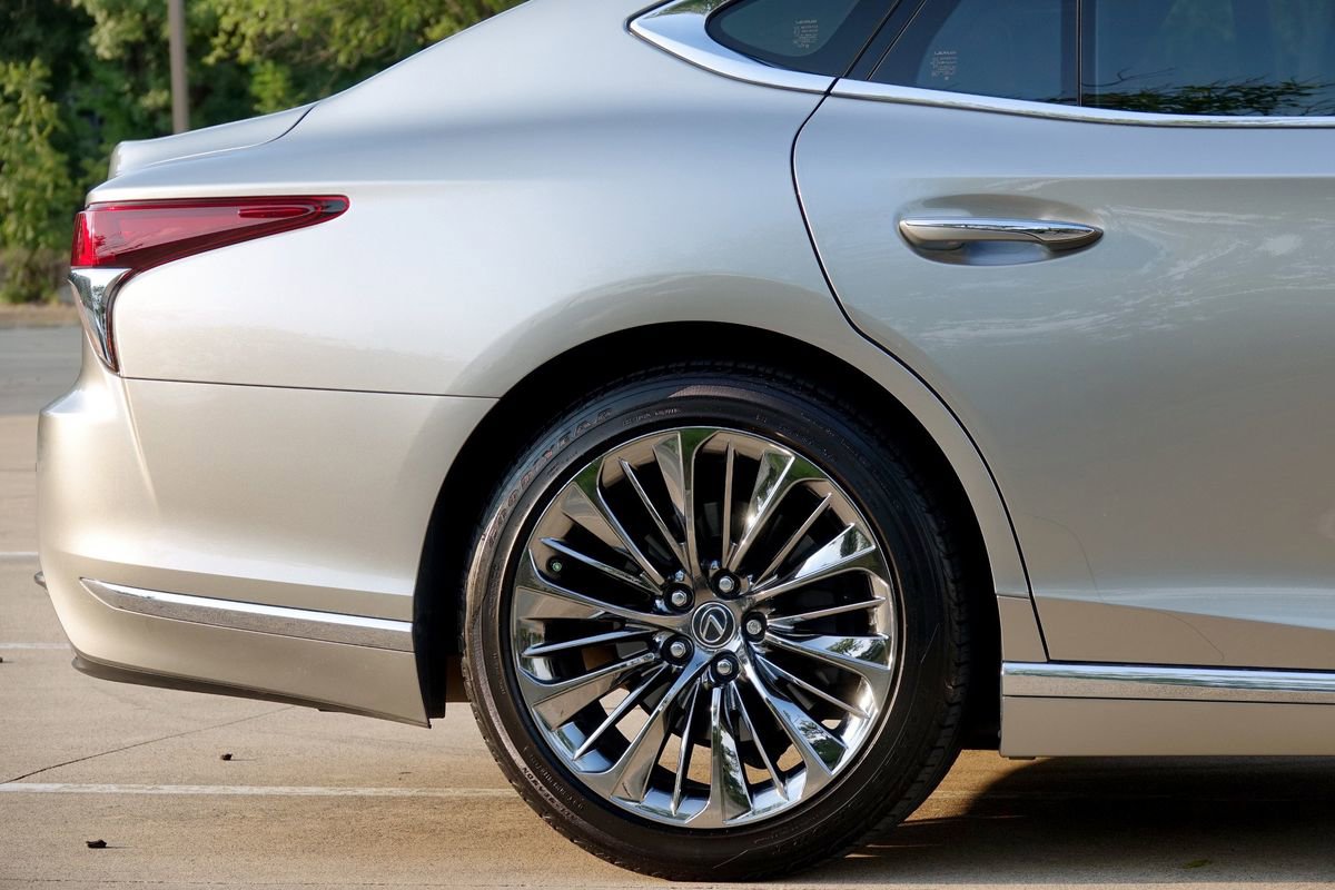 Used 2019 Lexus LS 500 image 27