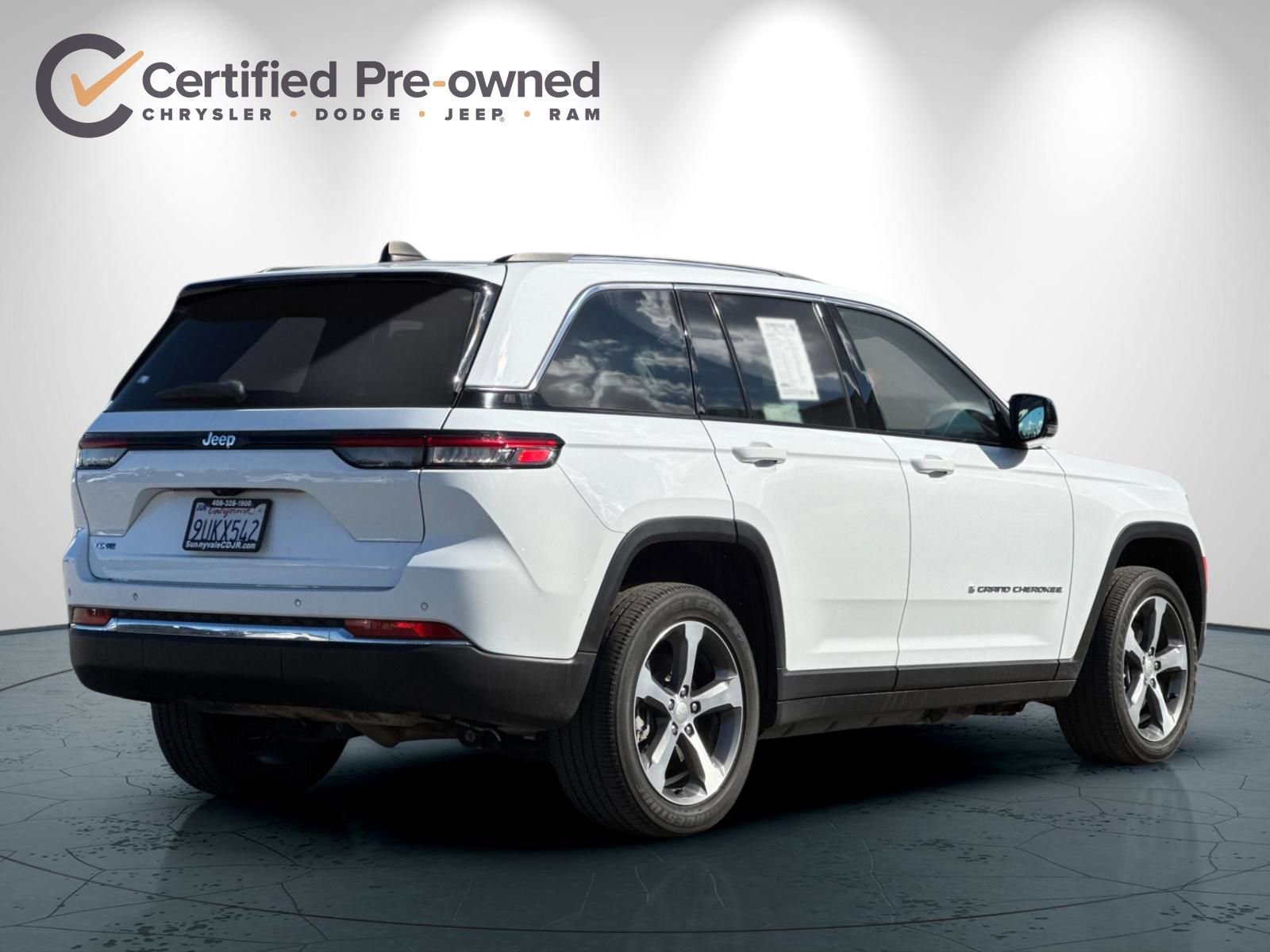 Used 2022 Jeep Grand Cherokee Limited 4xe image 4