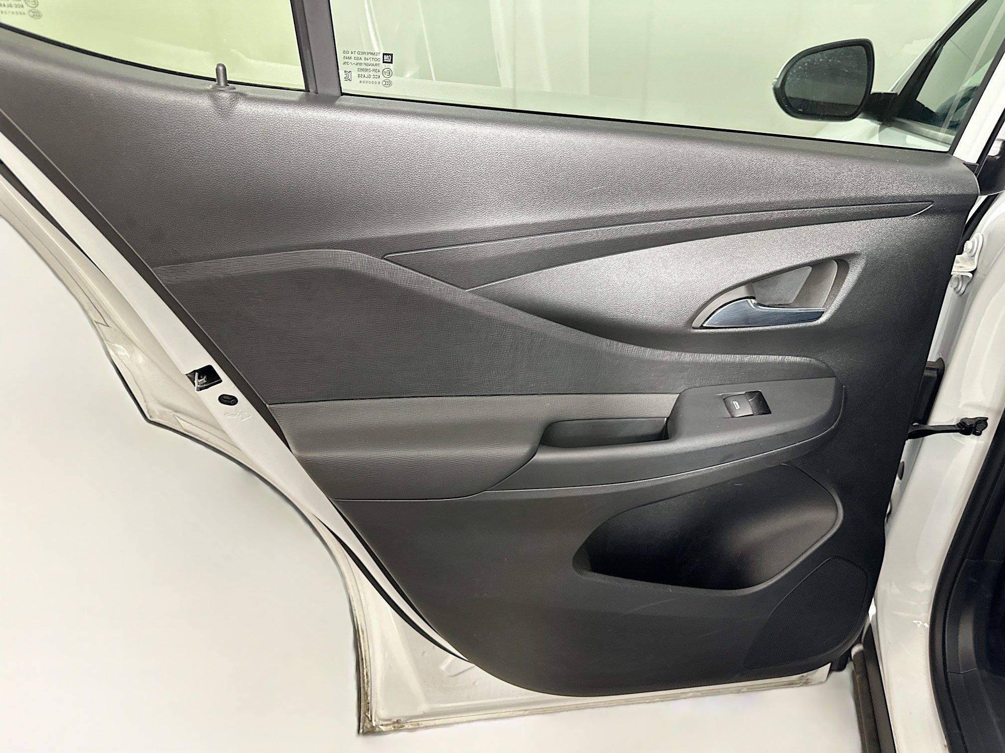 Used 2025 Buick Envista Preferred image 24