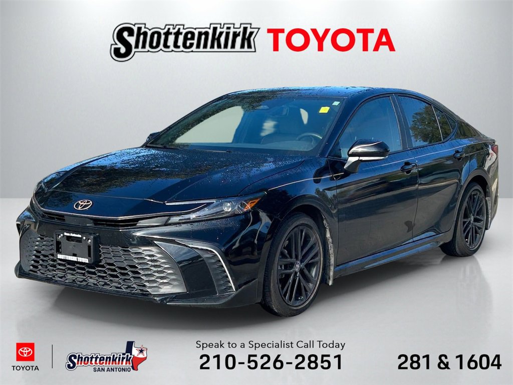 Used 2025 Toyota Camry SE