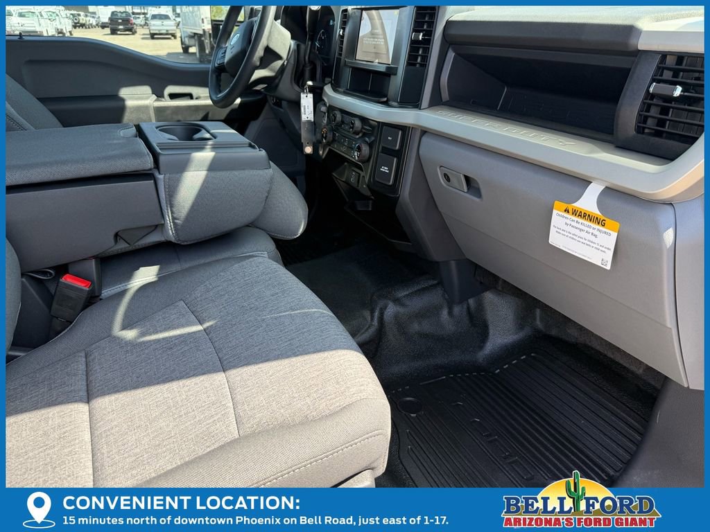 New 2025 Ford F550 4x4 Regular Cab Super Duty image 10