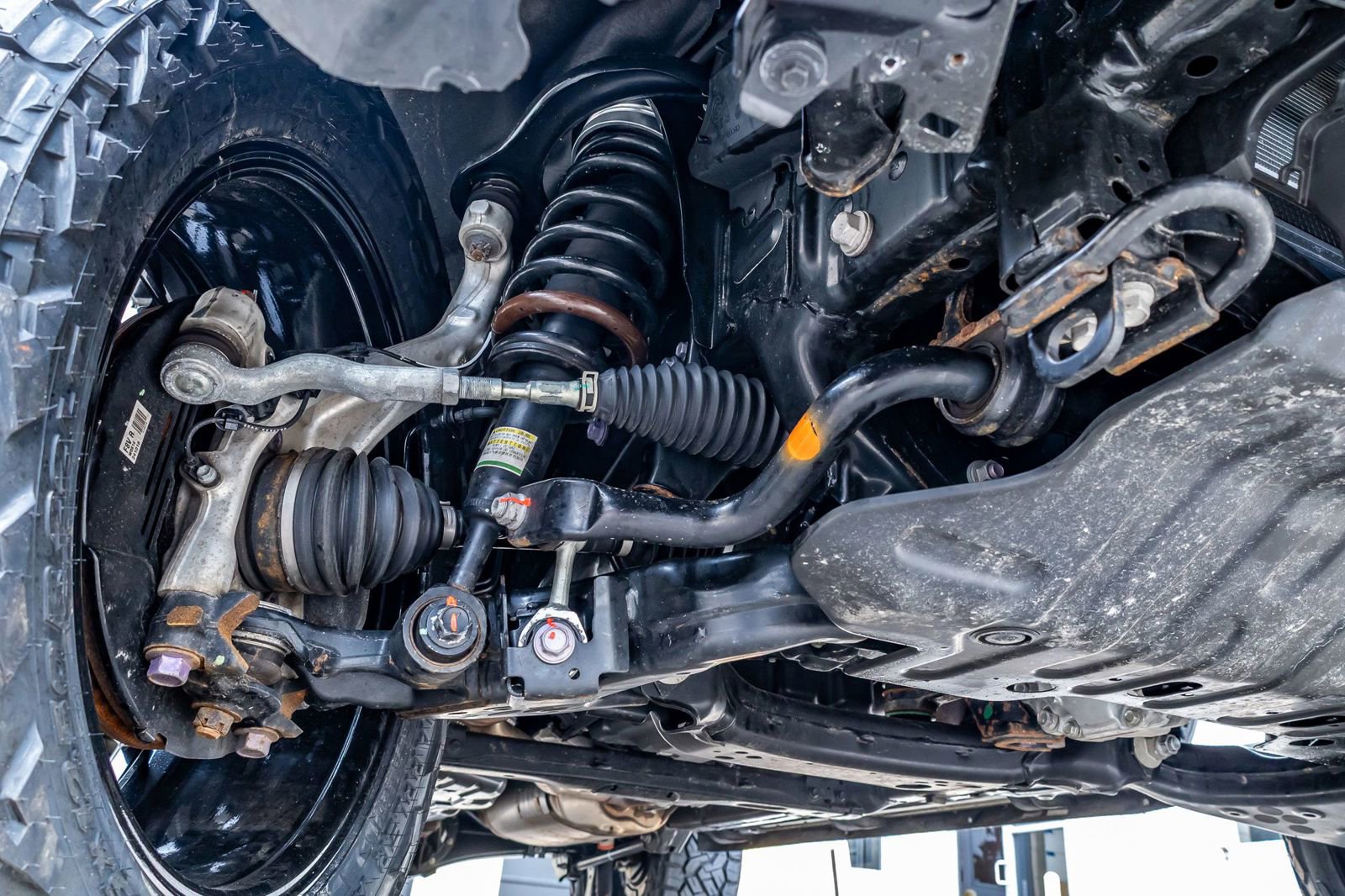 Used 2024 Lexus GX 550 w/ Accessory Package (2T) AWD/4WD image 14