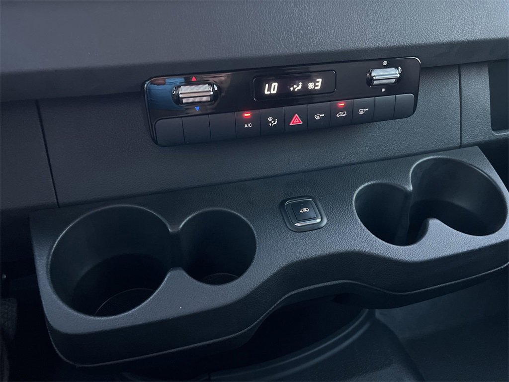 Used 2019 Mercedes-Benz Sprinter 170 image 17