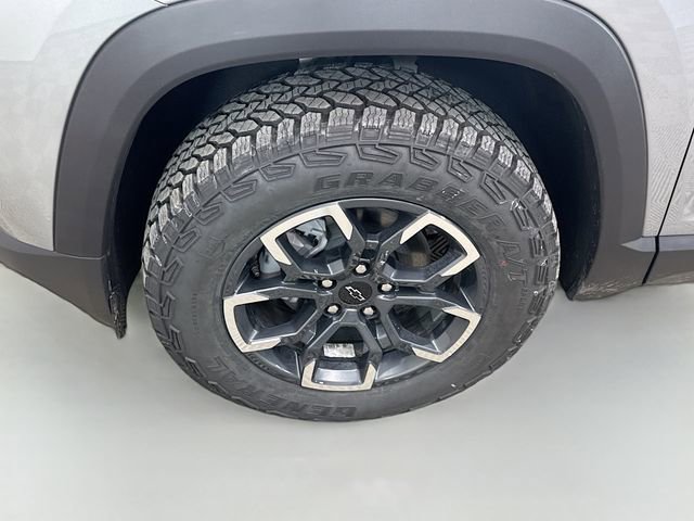 New 2026 Chevrolet Equinox ACTIV w/ Convenience Package III image 33