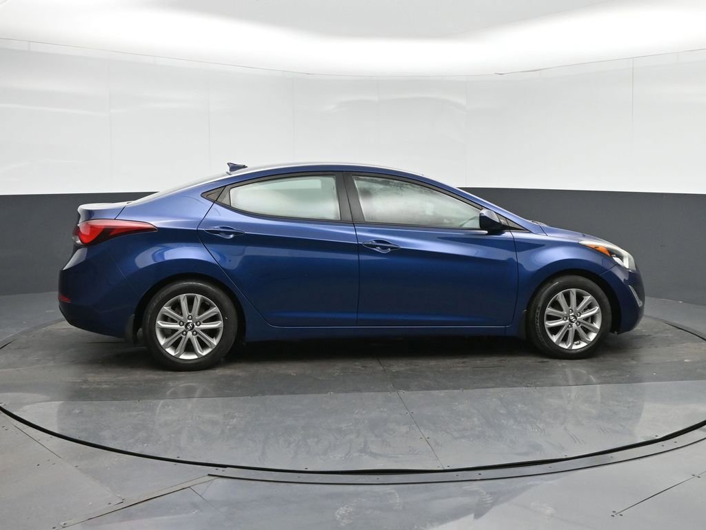 Used 2016 Hyundai Elantra SE w/ Option Group 02 image 8