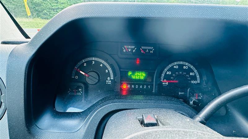 Used 2018 Ford E-350 and Econoline 350 Super Duty w/ Power Windows & Locks Group image 14