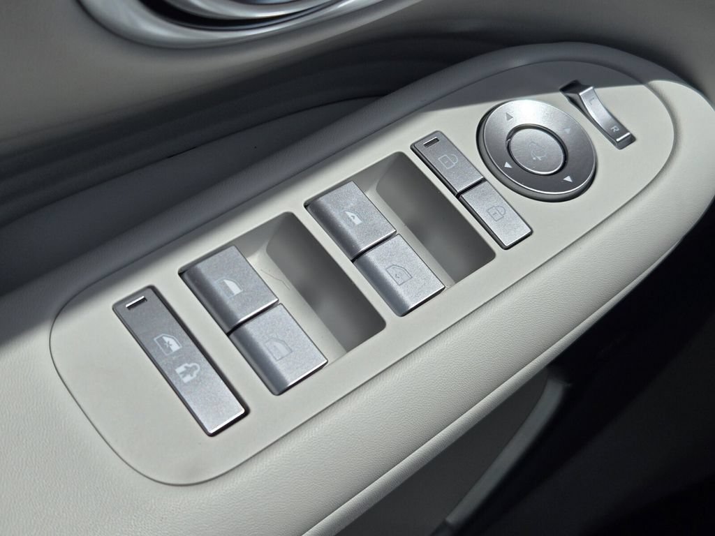 Certified 2026 Hyundai Ioniq 9 Limited AWD/4WD image 27