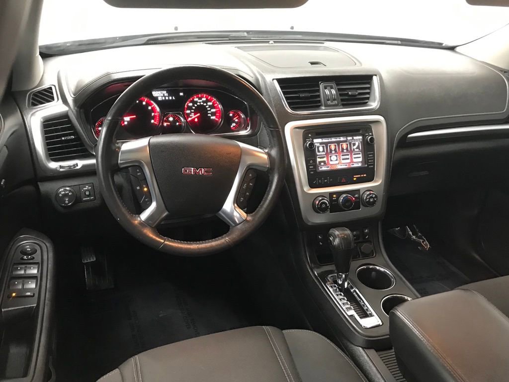 Used 2015 GMC Acadia SLE image 31