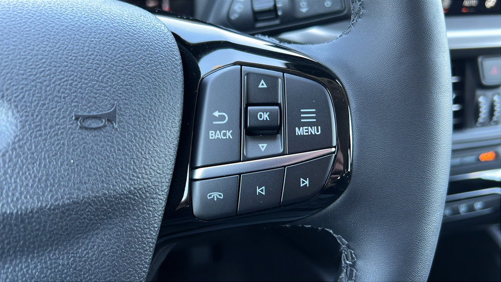 Used 2023 Ford Escape Active w/ Tech Pack #1 AWD/4WD image 17