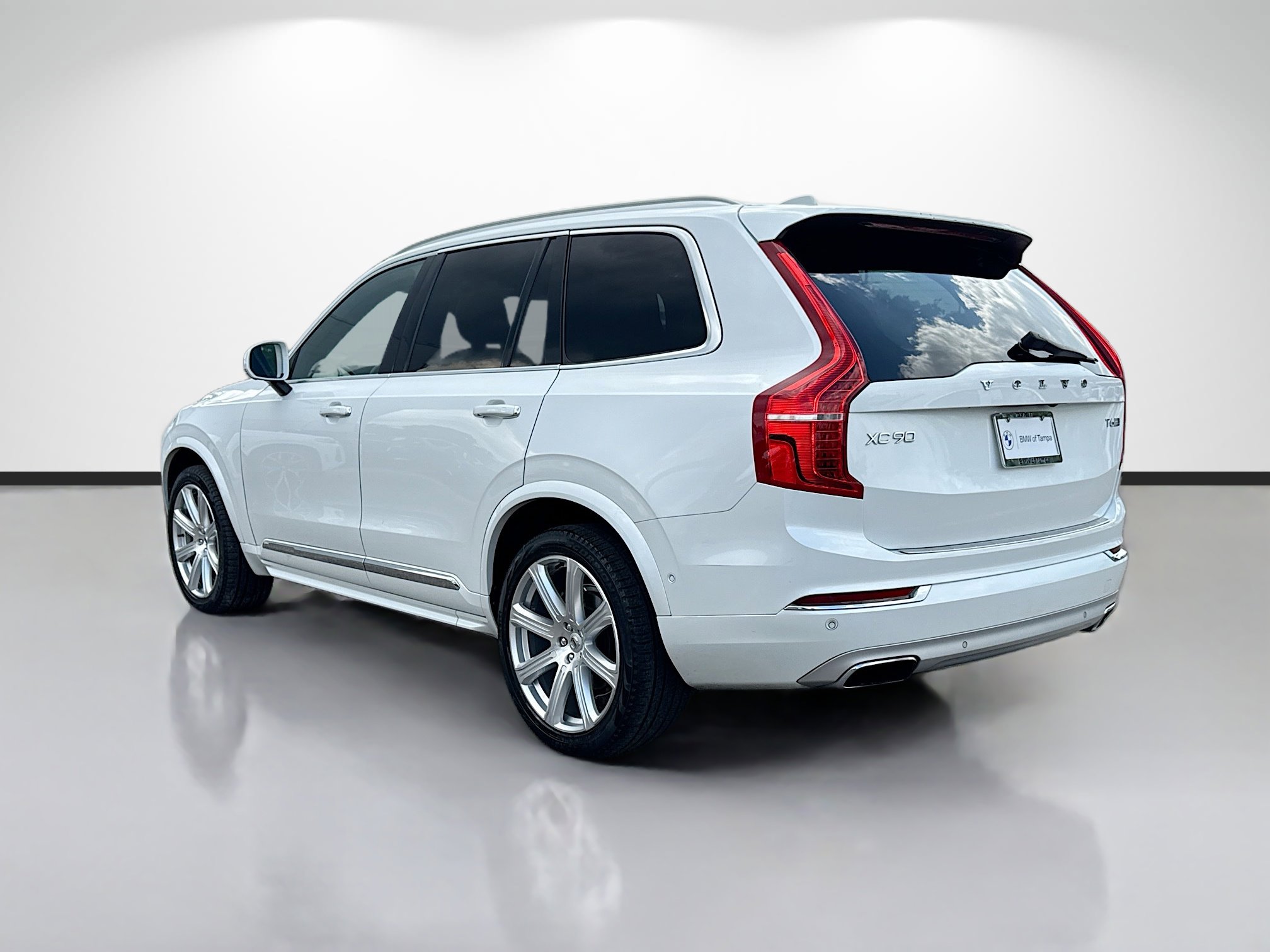 Used 2018 Volvo XC90 T6 Inscription w/ Convenience Package AWD/4WD image 5