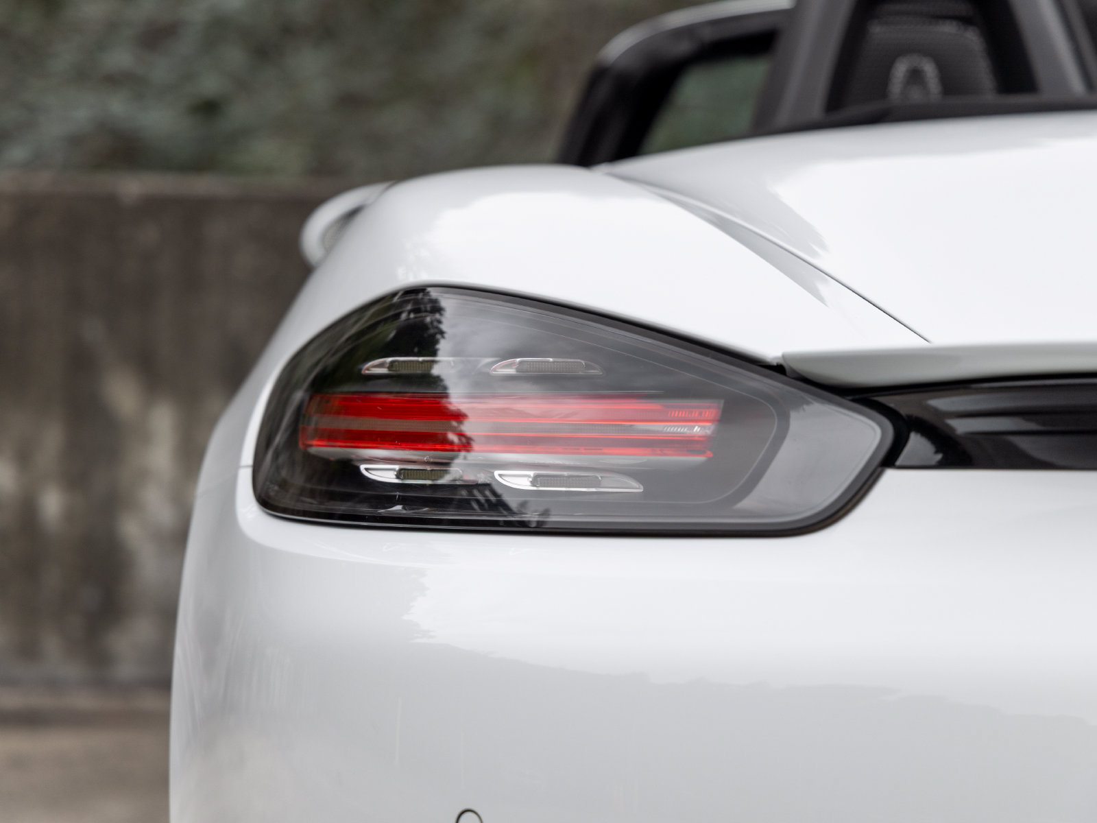 Certified 2017 Porsche 718 Boxster RWD image 19