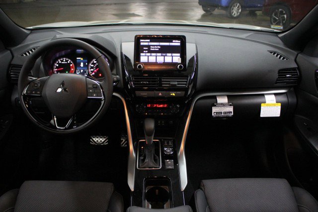 New 2026 Mitsubishi Eclipse Cross Black Edition AWD/4WD image 20