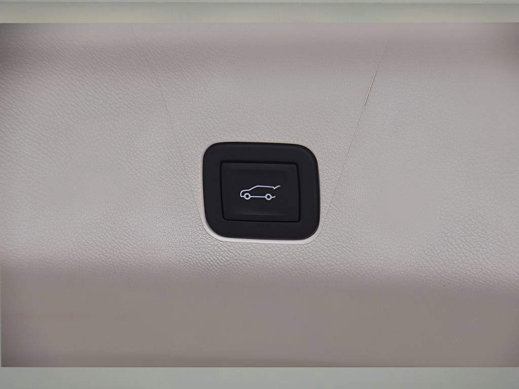 Certified 2026 Cadillac Escalade ESV Platinum Luxury w/ LPO, Radiant Package image 26