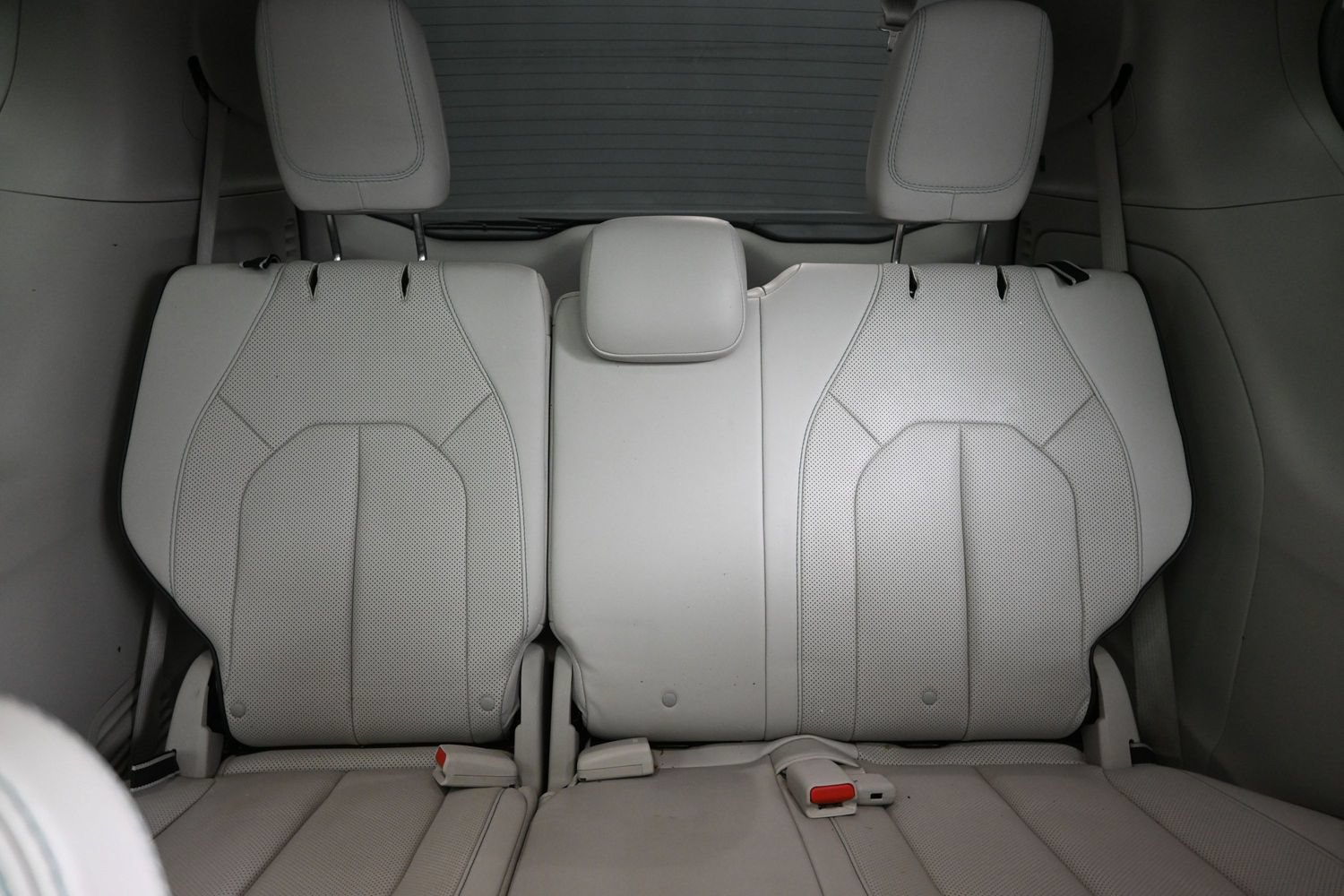 Used 2018 Chrysler Pacifica Limited w/ Advanced Safetytec Group FWD image 21