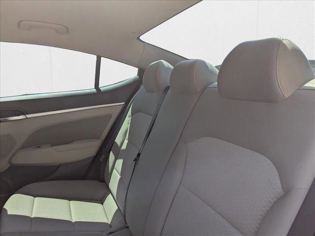 Used 2020 Hyundai Elantra SEL image 17