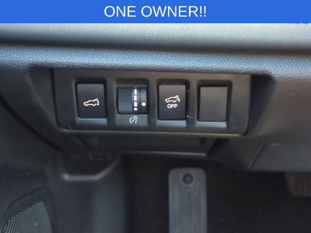 Used 2025 Subaru Outback Limited AWD/4WD image 19