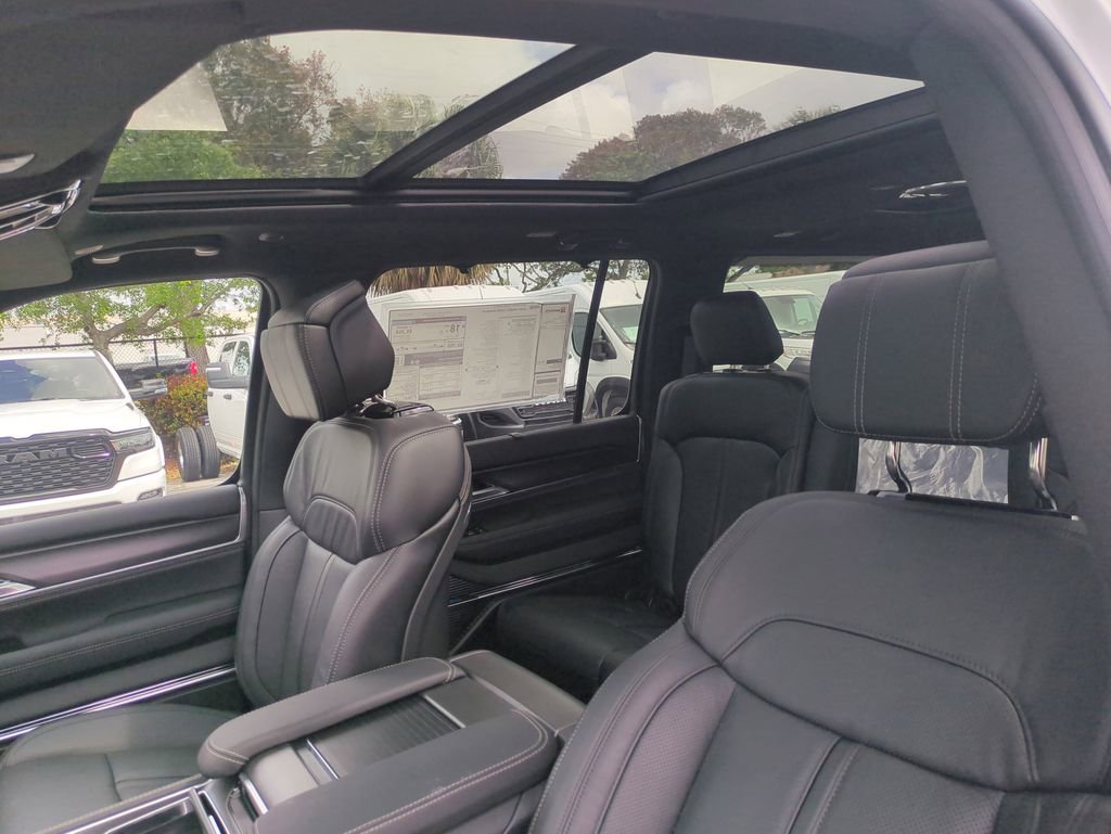 New 2026 Jeep Grand Wagoneer L Summit AWD/4WD image 22