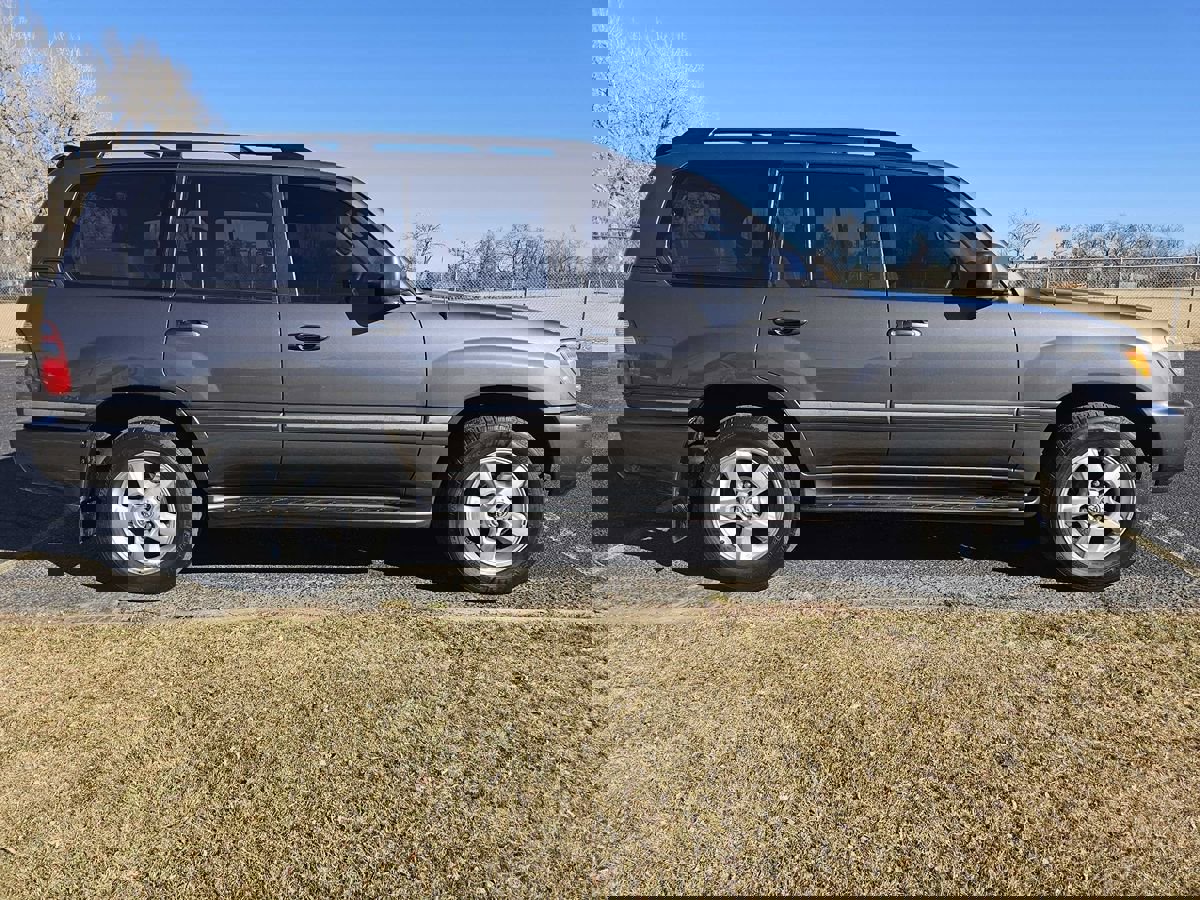 Used 2003 Toyota Land Cruiser image 6