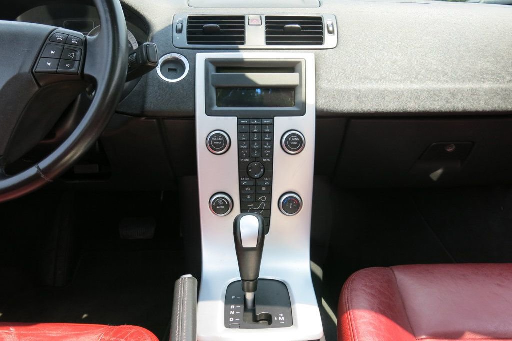 Used 2011 Volvo C70 T5 image 21