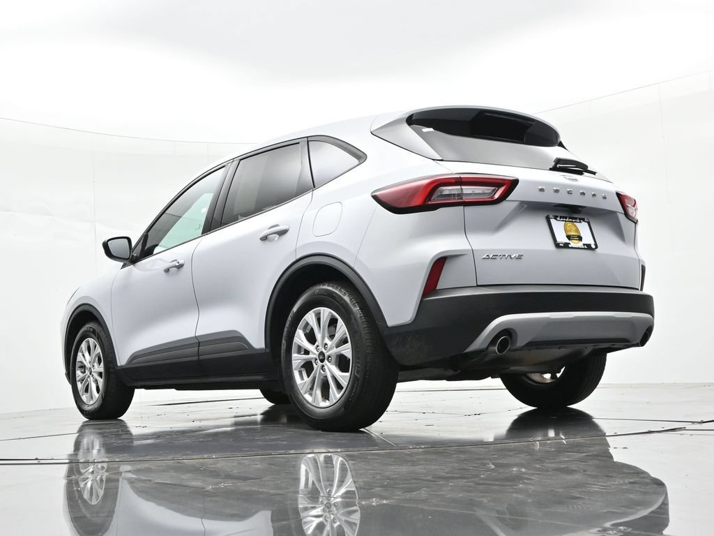 Used 2025 Ford Escape Active FWD image 19