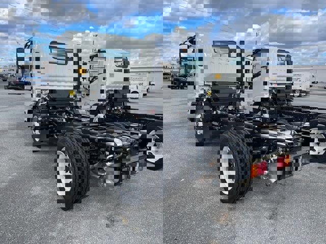 New 2025 Chevrolet Low Cab Forward image 4